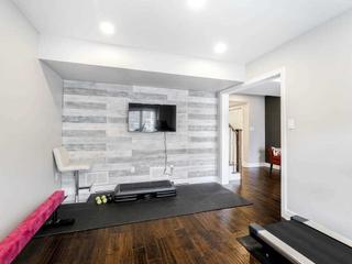 15 Baycliffe Cres