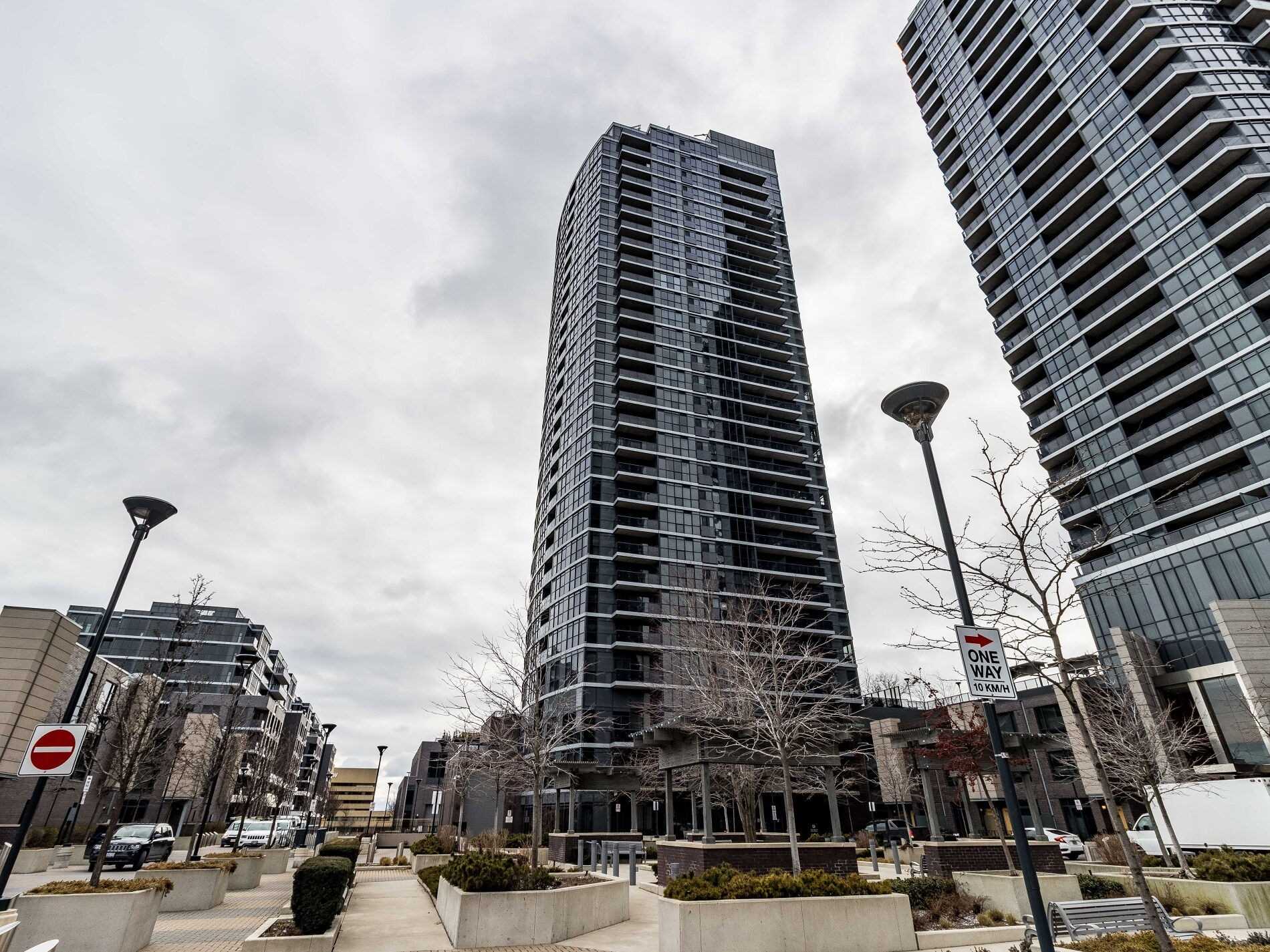 2703 9 Valhalla Inn Rd, Etobicoke Sold, W5092906 Condos.ca