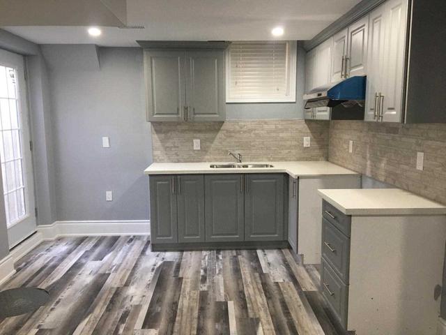 Bsmt - 14 Carmel Cres