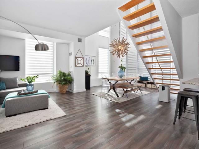 205 - 155 Legion Rd N, Etobicoke | Sold, W5098140 | Condos.ca