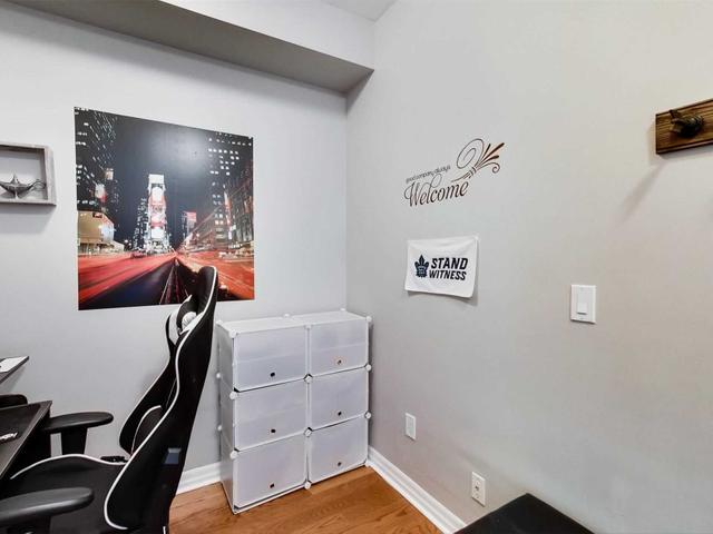 705 - 220 Burnhamthorpe Rd W