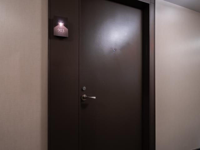 903 - 2230 Lake Shore Blvd W