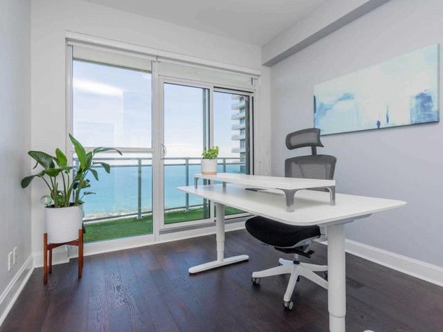 2810 - 33 Shore Breeze Dr