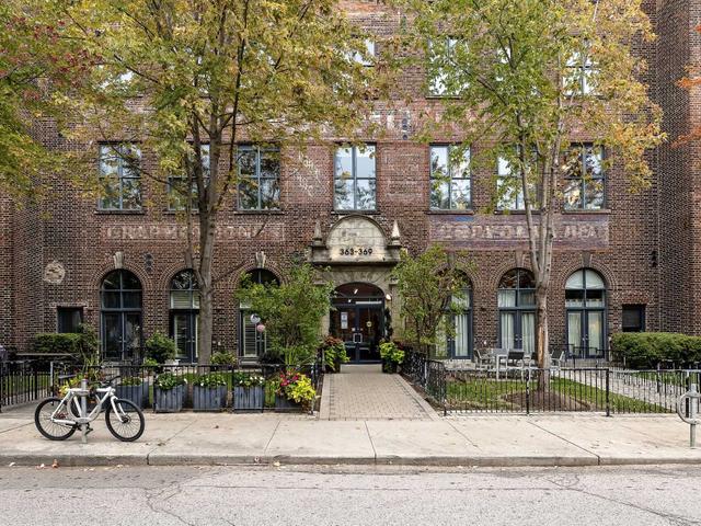 206 - 369 Sorauren Ave