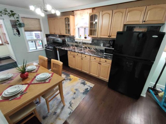 151 Dynevor Rd