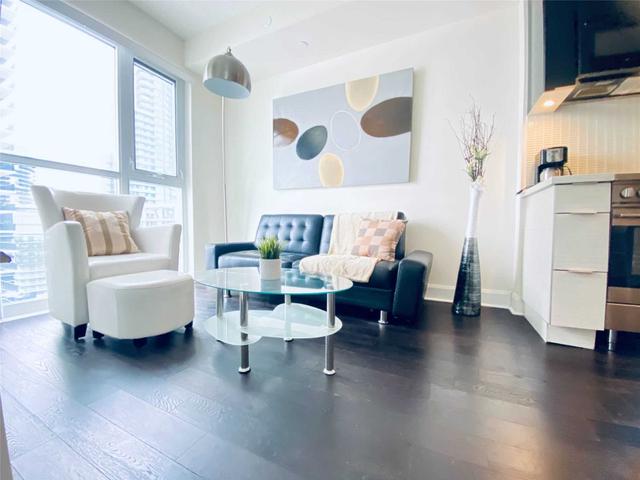 1505 - 33 Shore Breeze Dr