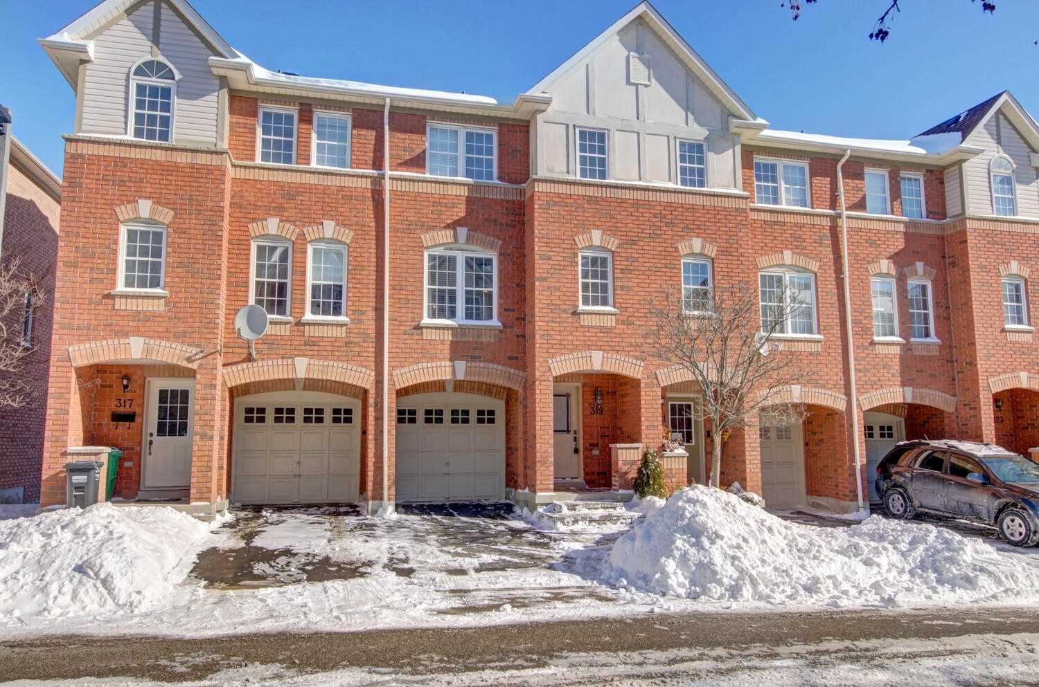 319 3030 Breakwater Crt, Mississauga Sold, W5120813 Condos.ca