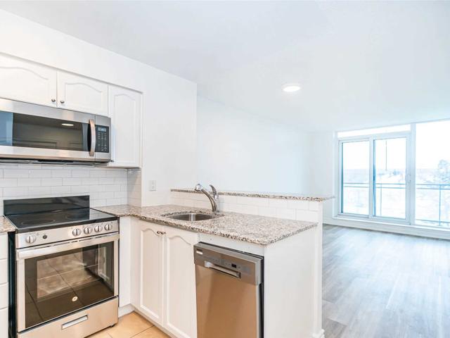 404 - 2119 Lake Shore Blvd W