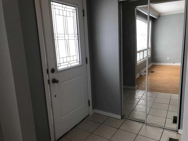 74 Dellbrook Crt