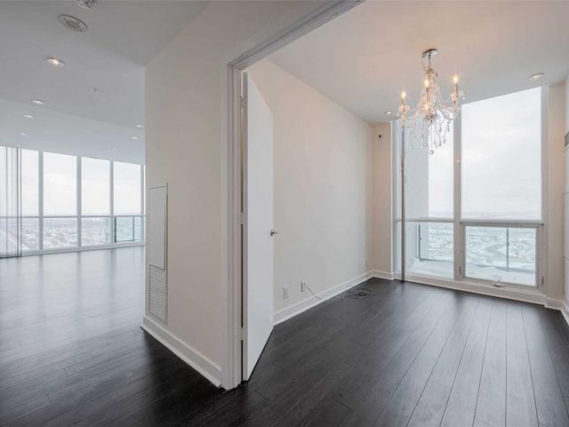 2804 - 3985 Grand Park Dr