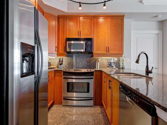 411 - 2083 Lake Shore Blvd W