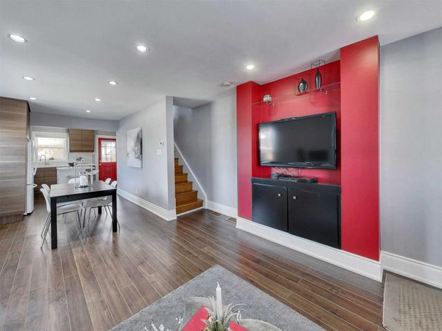 113 Rockwell Ave