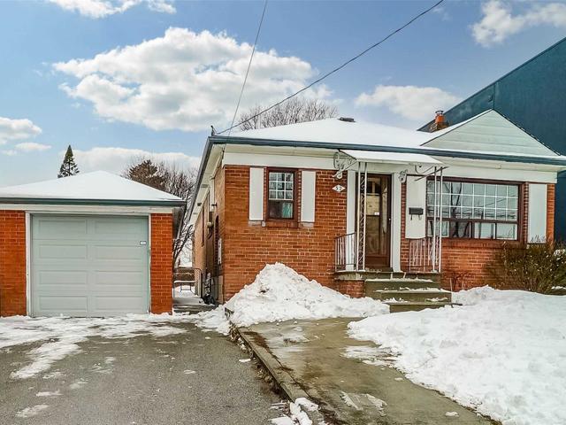 32 Bellman Ave