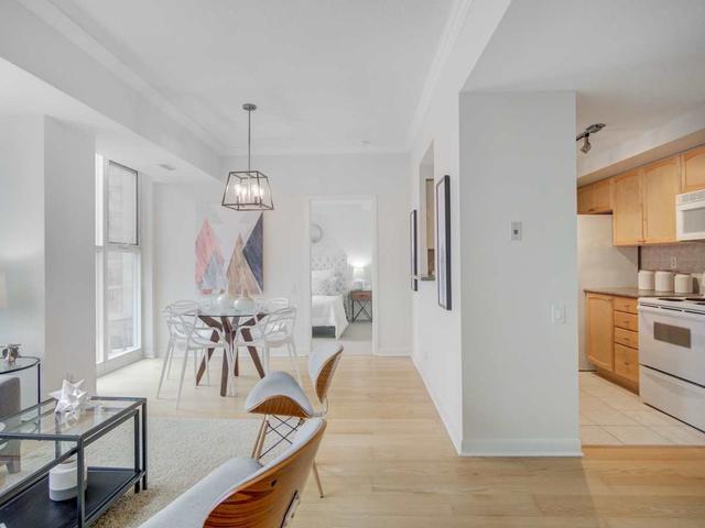 506 - 2067 Lake Shore Blvd W