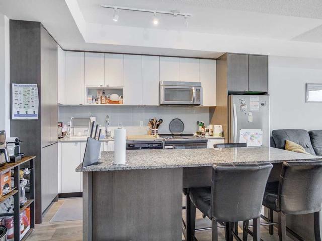 2701 - 9 Valhalla Inn Rd