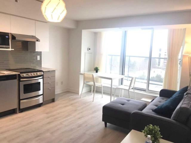 806 - 160 Flemington Rd