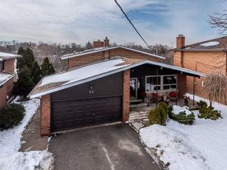 55 Decarie Circ