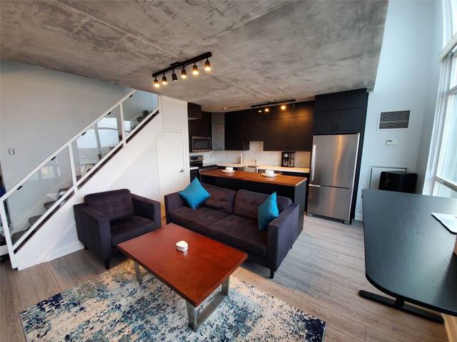 521 - 200 Manitoba St