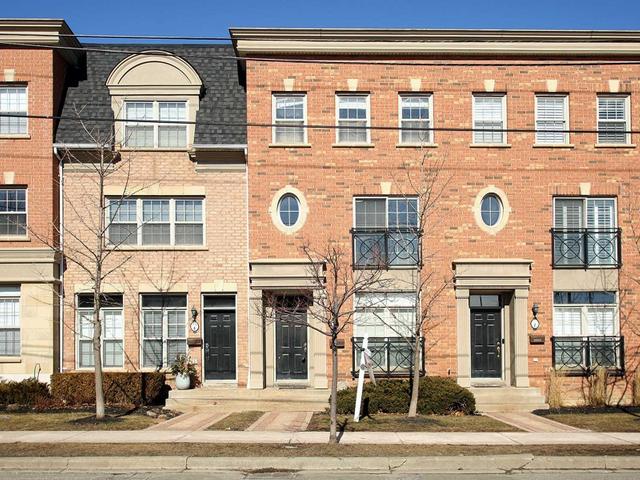 3 - 3062 Lakeshore Blvd W