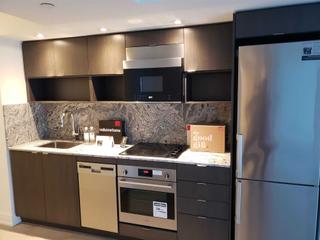215 - 9 Mabelle Ave