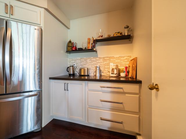 412 - 2261 Lake Shore Blvd W