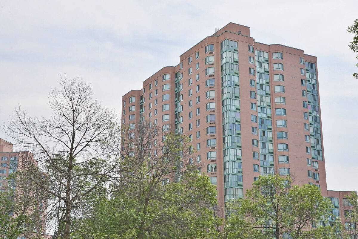  910 41 Markbrook Lane N, Etobicoke Sold Conditional, W5149040 Condos.ca