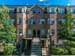 87 - 760 Lawrence Ave W