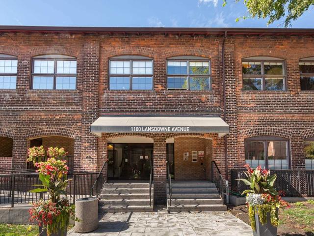 330 - 1100 Lansdowne Ave