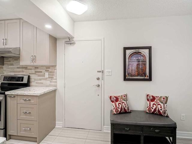 114 - 390 Dixon Rd