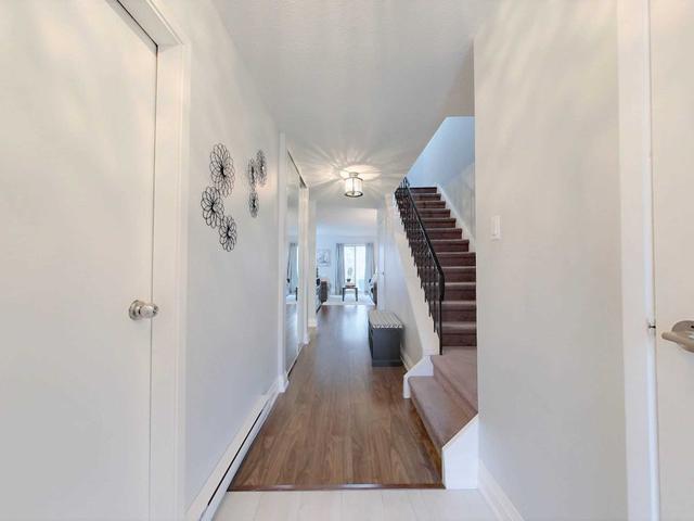4 Mccallum Crt