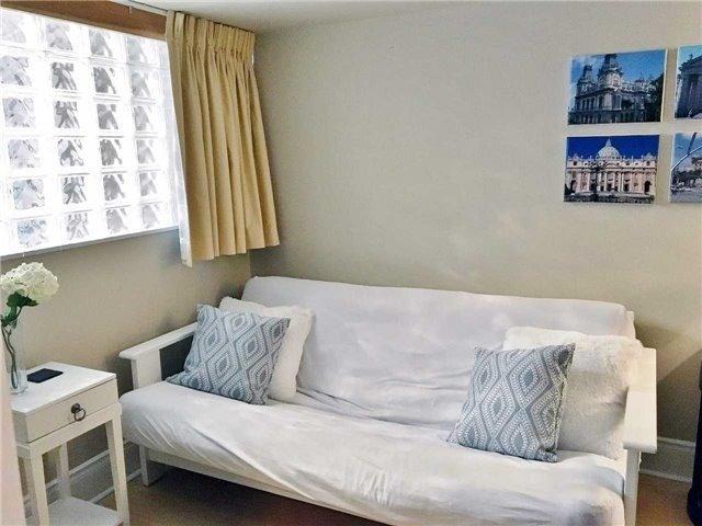 207 - 437 Roncesvalles Ave