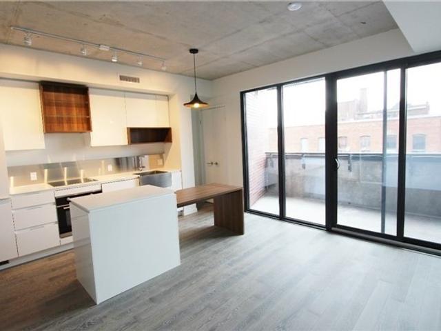 312 - 383 Sorauren Ave