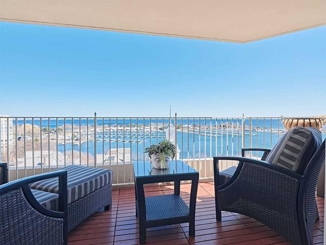 902 - 2285 Lake Shore Blvd W