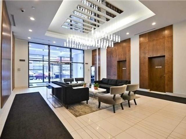 3206 - 2220 Lakeshore Blvd W