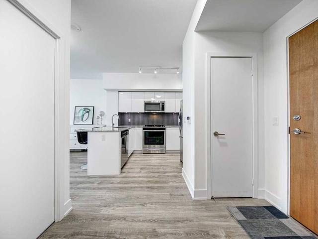 2005 - 20 Shore Breeze Dr