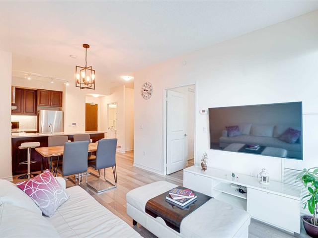 310 - 39 Annie Craig Dr