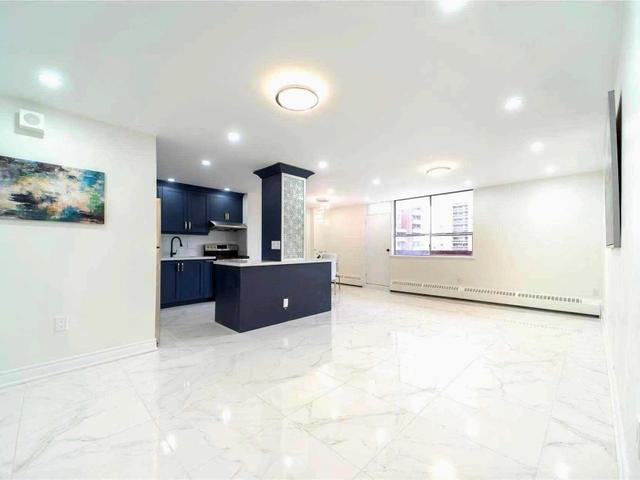 402 - 60 Stevenson Rd