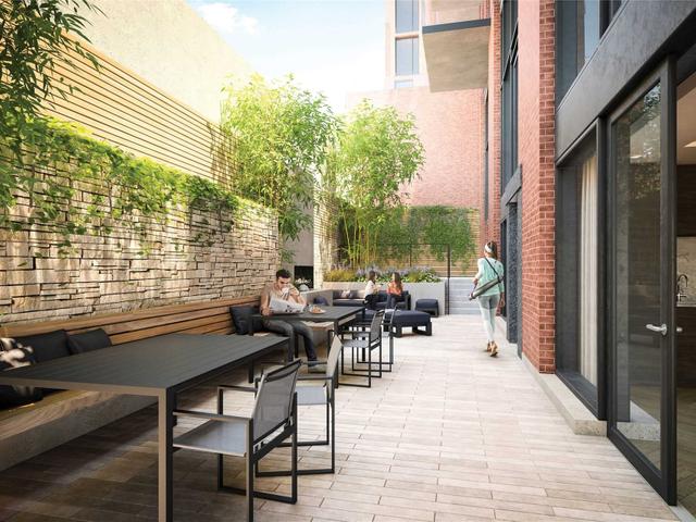 701 - 422 Roncesvalles Ave