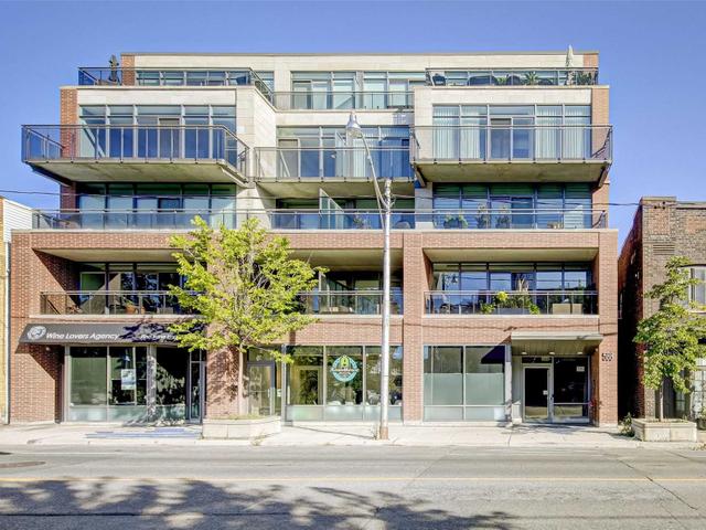 402 - 588 Annette St