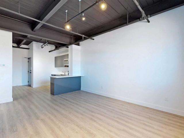 204 - 1625 St Clair Ave W