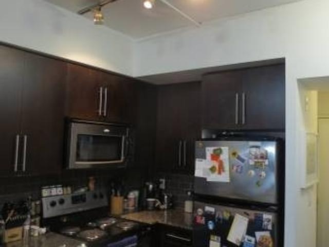 224 - 1100 Lansdowne Ave