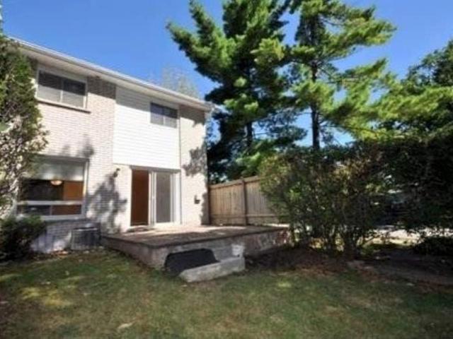 32 - 1270 Gainsborough Dr