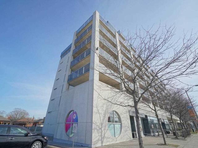 206 - 1050 The Queensway Ave