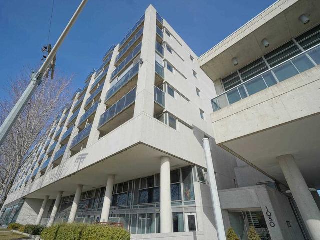 206 - 1050 The Queensway Ave