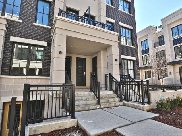 502 - 657 Cricklewood Dr