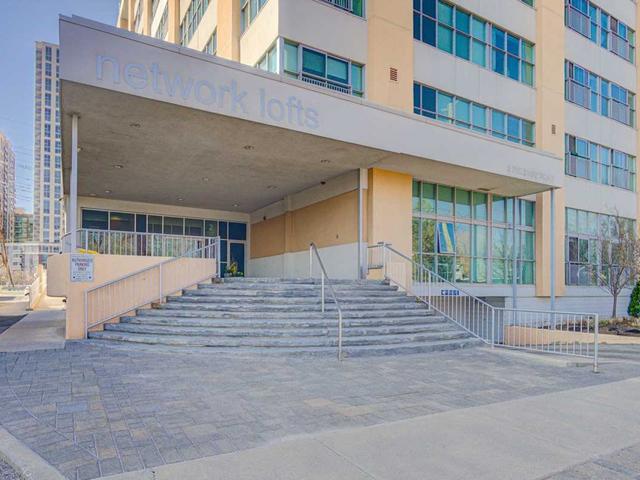 1215 - 2 Fieldway Rd