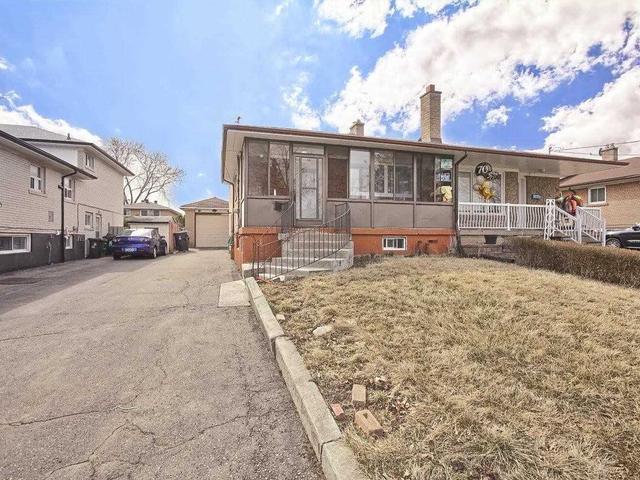 70 Clayhall Cres