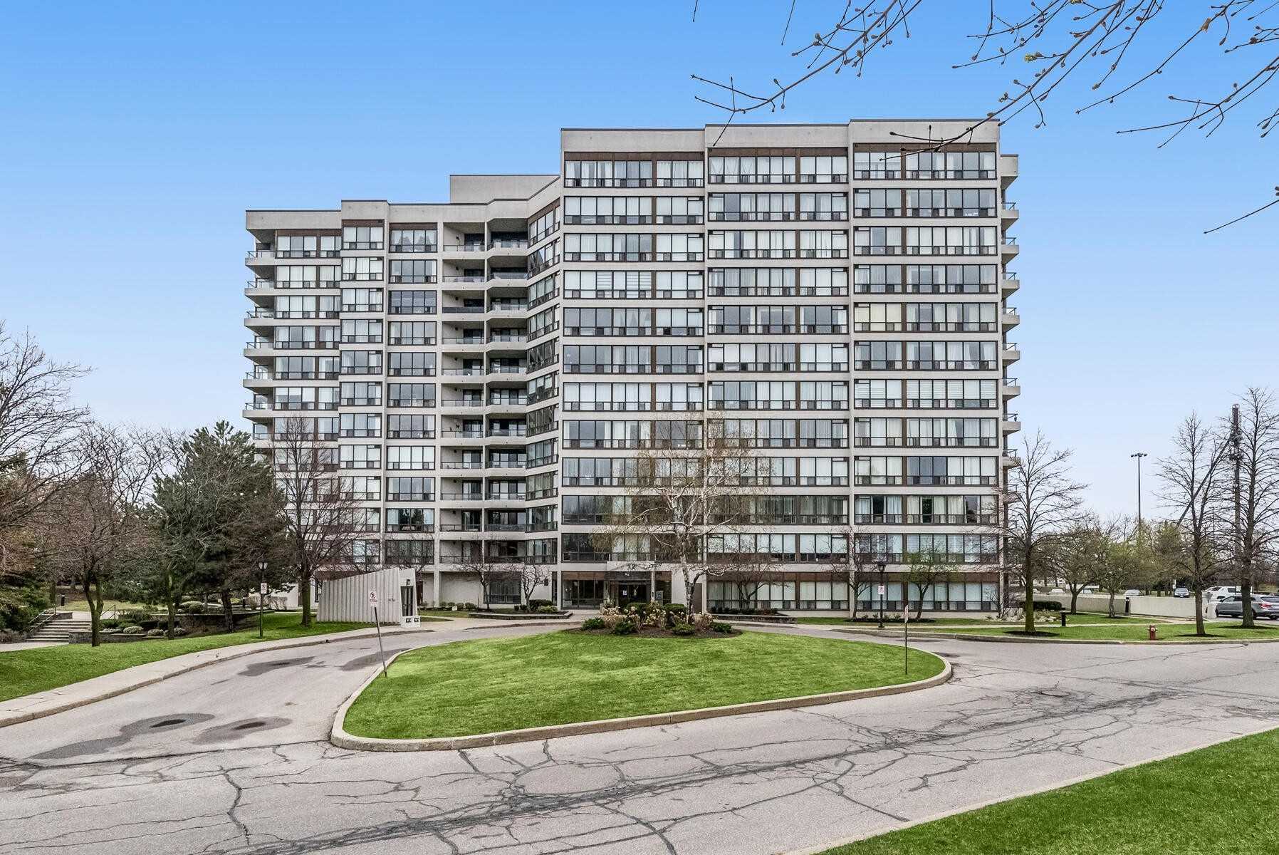 812 12 Laurelcrest St, Brampton Sold, W5196063 Condos.ca