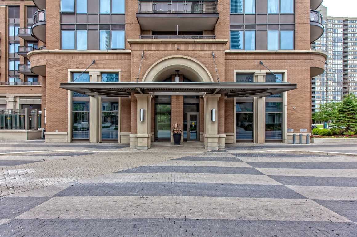 418 385 Prince Of Wales Dr,