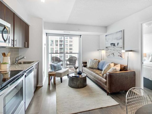 2112 - 1420 Dupont St